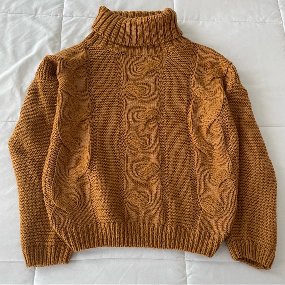5/$20🌱Cozy sweater size M